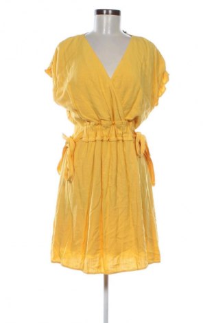 Sukienka LCW, Rozmiar M, Kolor Żółty, Cena 52,99 zł
