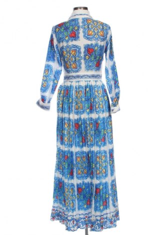 Sukienka Lily Mcbee, Rozmiar M, Kolor Kolorowy, Cena 124,48 zł