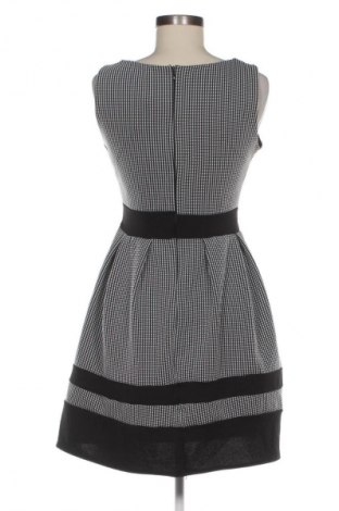 Φόρεμα Liza, Μέγεθος M, Χρώμα Πολύχρωμο, Τιμή 8,99 €