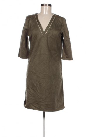 Kleid Lola & Liza, Größe M, Farbe Grün, Preis € 5,99