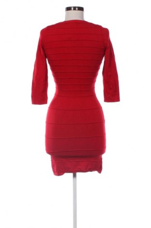 Sukienka Mango, Rozmiar M, Kolor Czerwony, Cena 77,75 zł