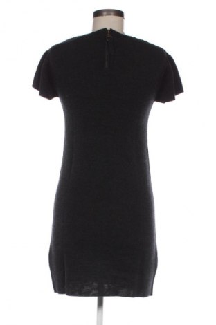 Рокля Mango, Размер S, Цвят Сив, Цена 22,99 лв.