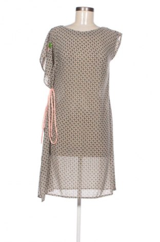 Рокля Mathilde, Размер XS, Цвят Многоцветен, Цена 82,08 лв.