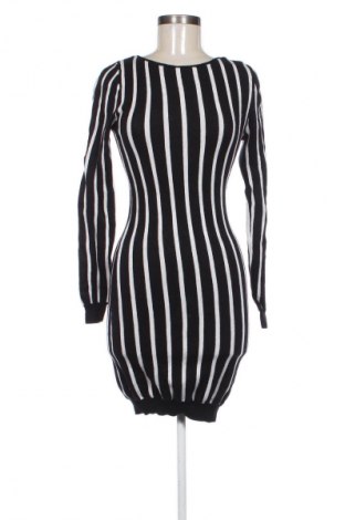 Рокля Moewy, Размер M, Цвят Многоцветен, Цена 29,33 лв.