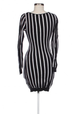 Рокля Moewy, Размер M, Цвят Многоцветен, Цена 29,33 лв.