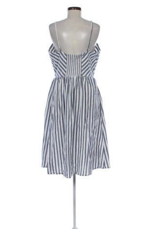 Рокля Moodo, Размер XL, Цвят Многоцветен, Цена 36,99 лв.