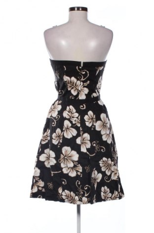 Рокля New York & Company, Размер S, Цвят Многоцветен, Цена 38,99 лв.