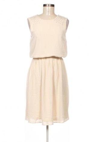 Рокля ONLY, Размер S, Цвят Бежов, Цена 62,99 лв.