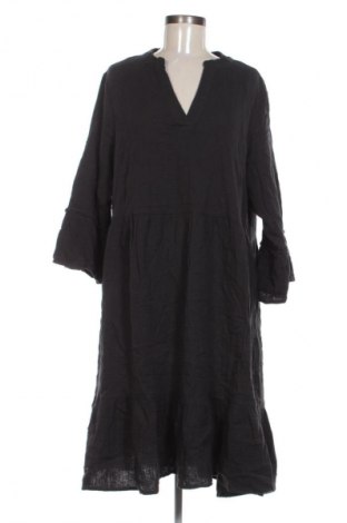 Ruha ONLY Carmakoma, Méret XL, Szín Fekete, Ár 27 669 Ft