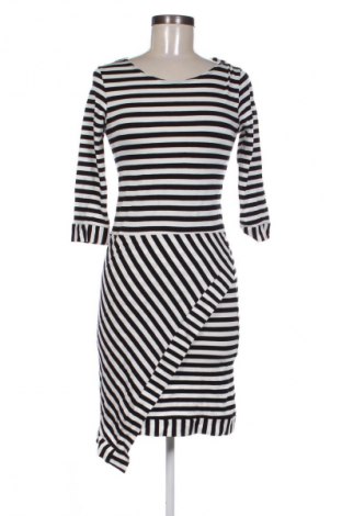 Рокля Parizianista, Размер M, Цвят Многоцветен, Цена 70,99 лв.