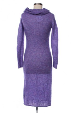 Рокля Patrizia Pepe, Размер S, Цвят Лилав, Цена 234,99 лв.