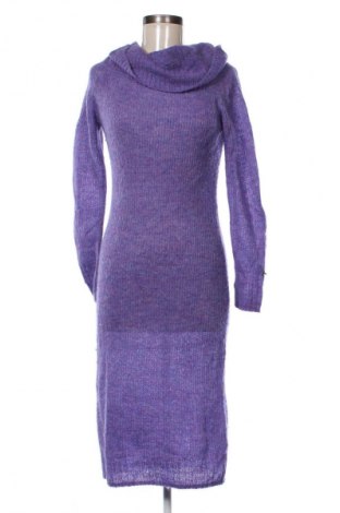 Рокля Patrizia Pepe, Размер S, Цвят Лилав, Цена 234,99 лв.