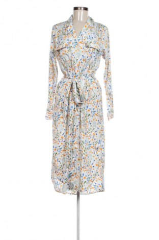 Šaty  Pieces, Velikost L, Barva Vícebarevné, Cena  430,00 Kč