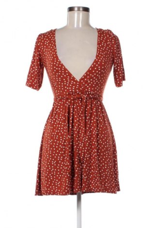 Sukienka Pretty Little Thing, Rozmiar M, Kolor Kolorowy, Cena 66,67 zł