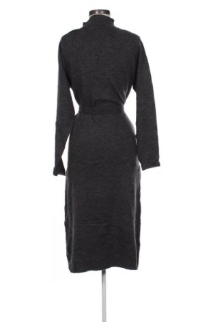 Kleid Preview, Größe L, Farbe Grau, Preis 19,99 €