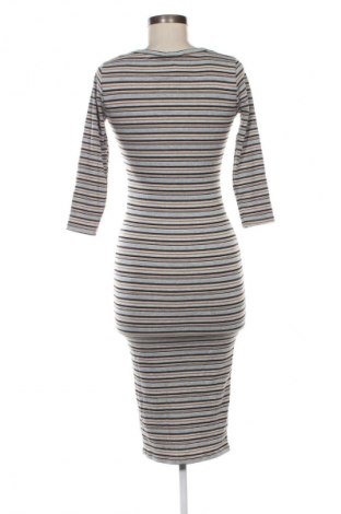 Rochie Pull&Bear, Mărime S, Culoare Multicolor, Preț 77,99 Lei