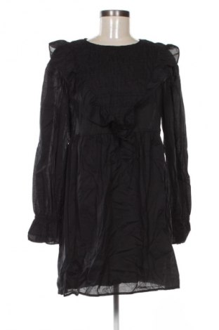 Šaty  Pull&Bear, Velikost XL, Barva Černá, Cena  366,00 Kč