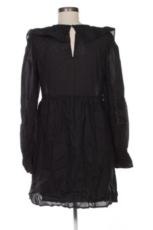 Šaty  Pull&Bear, Velikost XL, Barva Černá, Cena  366,00 Kč