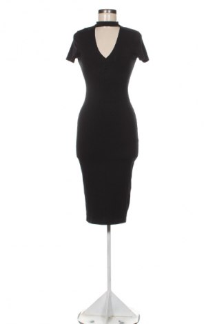 Kleid Pull&Bear, Größe M, Farbe Schwarz, Preis 14,83 €