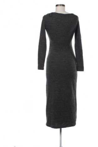 Šaty  Pull&Bear, Veľkosť S, Farba Sivá, Cena  4,95 €