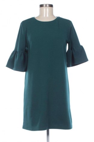 Рокля Pull&Bear, Размер M, Цвят Зелен, Цена 28,88 лв.