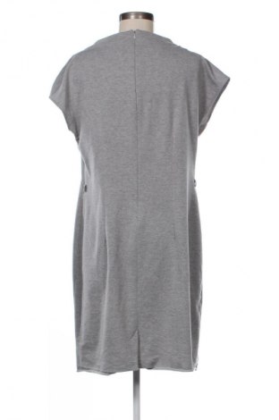 Рокля Quiosque, Размер XL, Цвят Сив, Цена 21,99 лв.