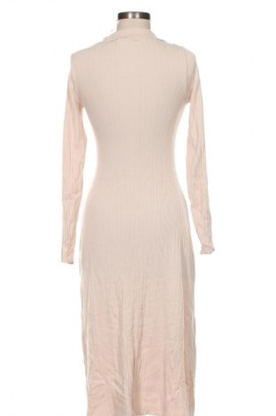 Рокля Reserved, Размер S, Цвят Бежов, Цена 28,99 лв.