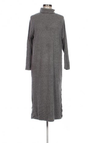 Kleid Reserved, Größe S, Farbe Grau, Preis 12,99 €