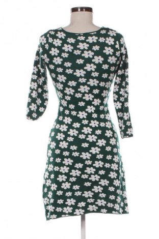 Рокля Reserved, Размер XS, Цвят Многоцветен, Цена 20,99 лв.