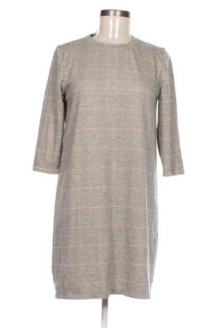 Sukienka Reserved, Rozmiar M, Kolor Kolorowy, Cena 66,67 zł