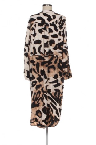 Рокля Reserved, Размер XL, Цвят Многоцветен, Цена 47,88 лв.