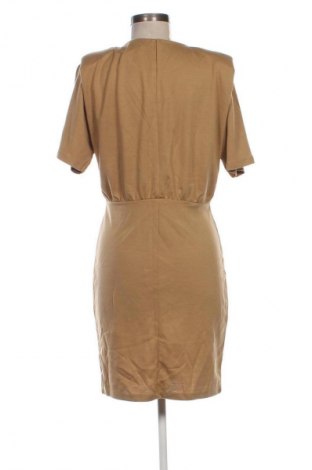 Рокля Reserved, Размер M, Цвят Бежов, Цена 34,10 лв.