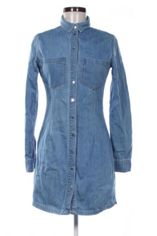 Рокля Reserved, Размер S, Цвят Син, Цена 39,14 лв.