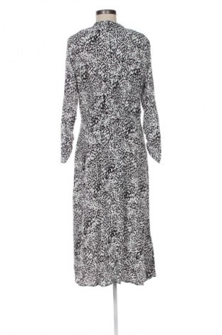 Šaty  Reserved, Velikost L, Barva Vícebarevné, Cena  249,00 Kč