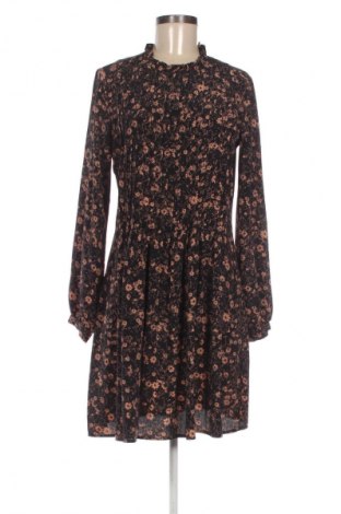 Šaty  Reserved, Velikost M, Barva Vícebarevné, Cena  371,00 Kč