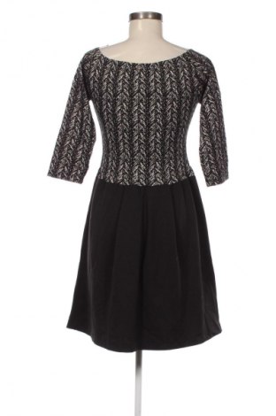 Sukienka Rinascimento, Rozmiar L, Kolor Kolorowy, Cena 182,99 zł