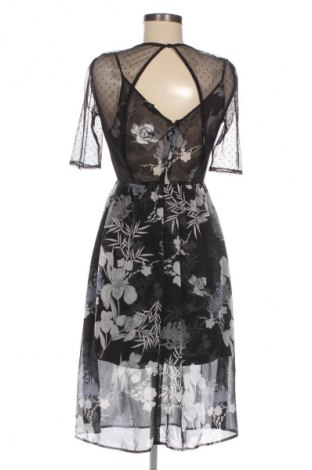 Рокля River Island, Размер S, Цвят Многоцветен, Цена 39,99 лв.