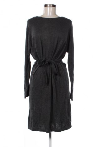 Рокля S.Oliver, Размер M, Цвят Сив, Цена 48,88 лв.