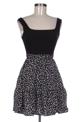 Рокля SHEIN, Размер XS, Цвят Многоцветен, Цена 23,99 лв.