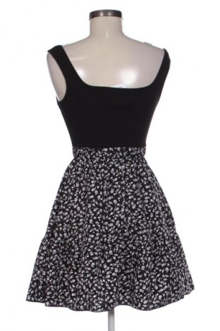 Рокля SHEIN, Размер XS, Цвят Многоцветен, Цена 23,99 лв.