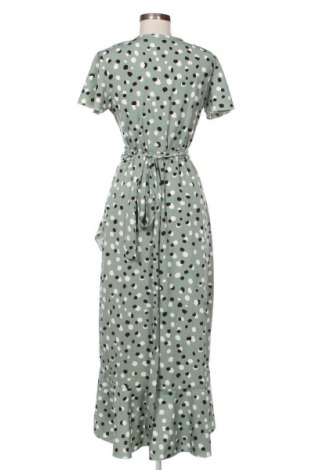 Рокля SHEIN, Размер M, Цвят Многоцветен, Цена 29,00 лв.