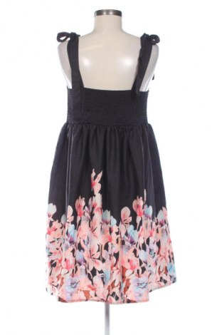 Рокля SHEIN, Размер XL, Цвят Многоцветен, Цена 23,99 лв.