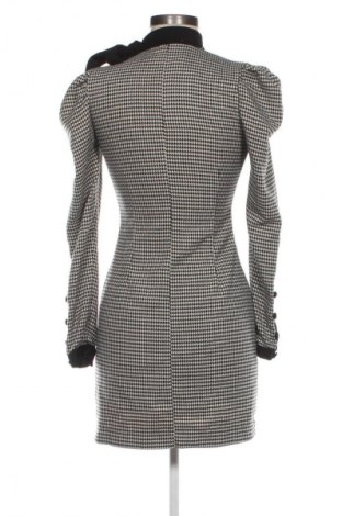 Рокля Silvian Heach, Размер M, Цвят Многоцветен, Цена 82,00 лв.