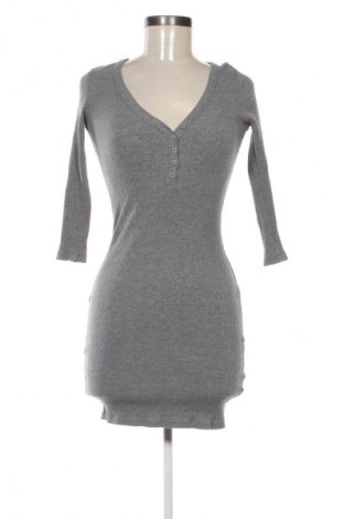 Šaty  Sinsay, Veľkosť S, Farba Sivá, Cena  15,00 €