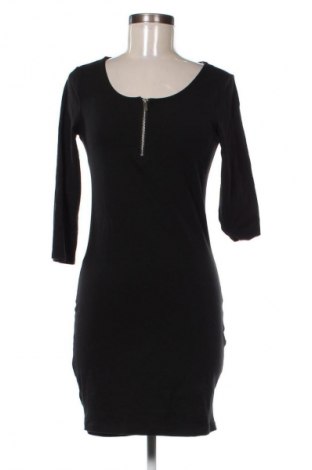 Sukienka Sinsay, Rozmiar M, Kolor Czarny, Cena 66,39 zł