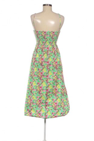 Sukienka Sinsay, Rozmiar M, Kolor Kolorowy, Cena 66,65 zł