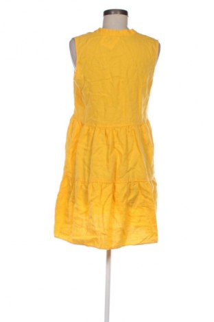 Šaty  Sisley, Velikost S, Barva Žlutá, Cena  1 039,00 Kč
