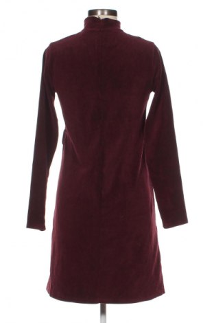 Рокля Staccato, Размер M, Цвят Червен, Цена 23,99 лв.