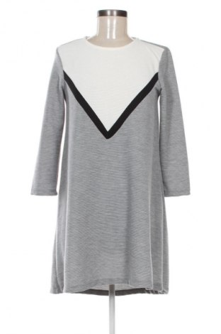 Ruha Stradivarius, Méret M, Szín Szürke, Ár 3 909 Ft
