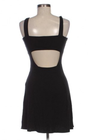 Šaty  Stradivarius, Veľkosť S, Farba Čierna, Cena  14,83 €